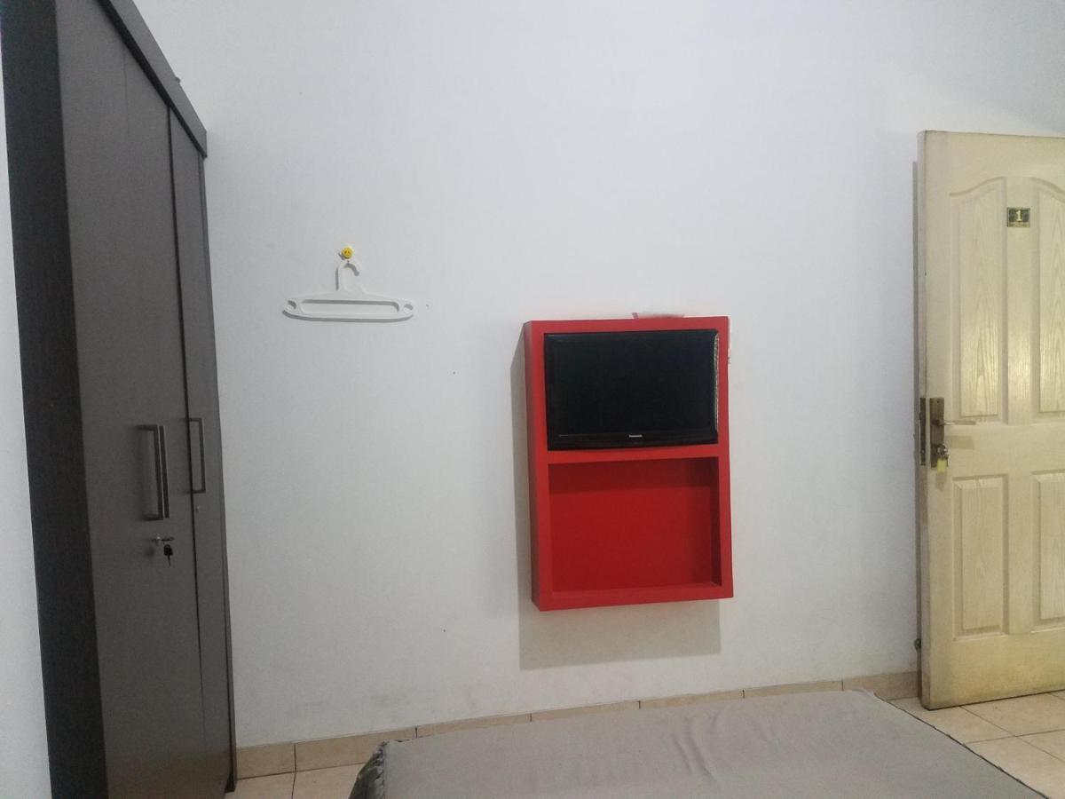 Cendrawasih Syariah Homestay Bandar Lampung Luaran gambar